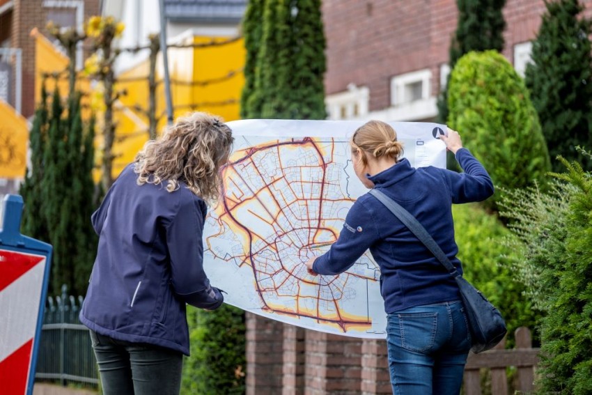 geluidadviseurs met geluidkaart